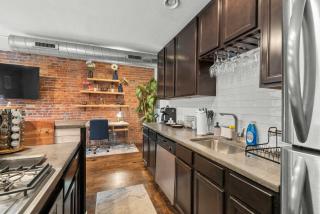 Short North Loft, Free Parking, Sleeps 2 - 8