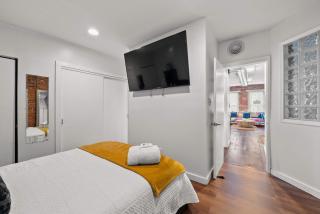 Short North Loft, Free Parking, Sleeps 2 - 9