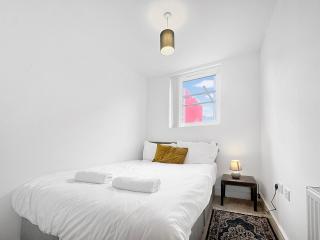 Towergate Apartments - 4
