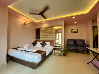The Little Heaven Hotel near Kolkata Airport - 4