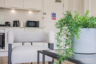 Modern 1BR Flat Gravesend with Parking Sleeps 2 - 2