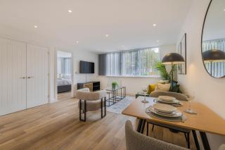 Modern 1BR Flat Gravesend with Parking Sleeps 2 - 7