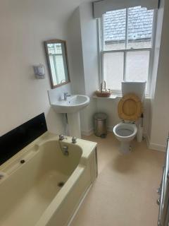 Cluny Hill Hotel - 2