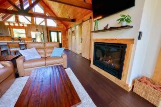 Blue Ridge Retreat on Wolf Creek - 3