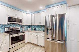 Gulf Place 19 & 20 - 8