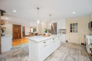 Bellawood Farmhouse - 1
