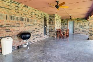 3 Mi to Downtown Roswell Home with Patio and Yard - 8
