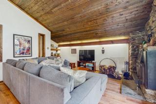 Hawk House - 8