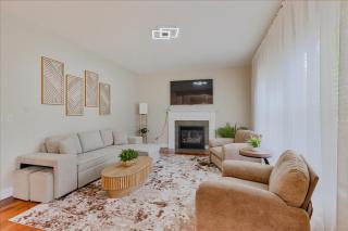 Spacious Family Friendly Royal Residence - 8