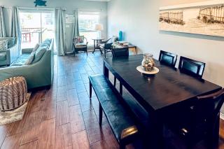 The Turquoise Turtle, #202 - 2