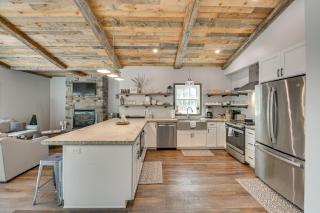 Waterfront Fun! Crooked Lake Retreat Near Albany - 1
