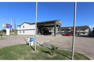 Hotel O Executive Inn & Suites Cuero Hwy 87 - Cuero - 6