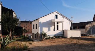 Cesarina Urban Rural House - 0