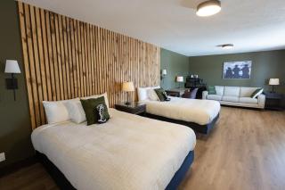 The Golden Spur Hotel - 2