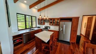 Pine Ridge Retreat Hidden Villa with Pool & waterfall - - 1