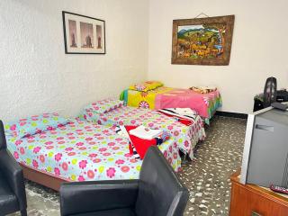 Hostal Monarca - Medellín - 1