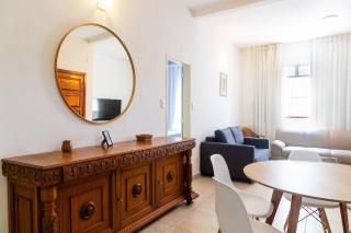 Condomínio de Apartamentos Tipo Vila em Copacabana - 1