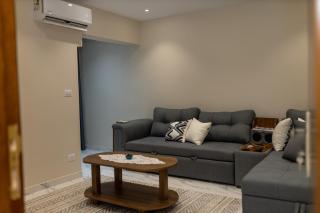 Elegant 2BR GF Stay in Al Rehab, New Cairo - 1