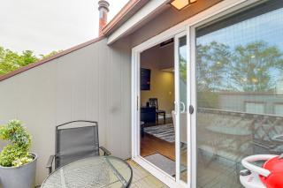 Modern Mountain Escape in Poconos Walk to Slopes! - 3