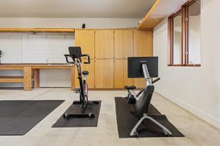 Wine Country Escape w Views Wine Cellar Gym Caterina Dusi Vineyard by AvantStay - 4