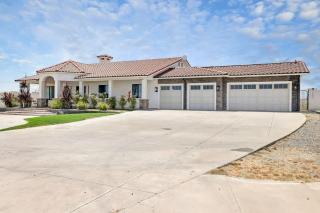 4BR LUXURY ENTERTAINMENT OASIS - 2