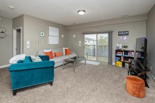 Stylish & Spacious, Pool, Nintendo Switch, King bed - 1