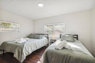Close to USF-Two Living Rooms-Outdoor Games - 8