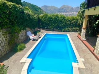 Villa with private pool, near the Sea - 9