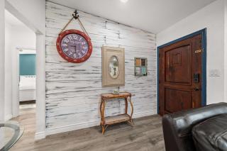 2br Pet-Friendly Oceanside Home - 3