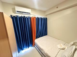 Cairong Inn Condominium pool TV with Netflix FAME RESIDENCES - Manille - 8