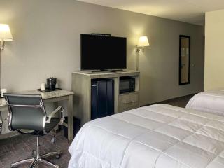 Clarion Pointe - Greensboro Coliseum Area - 7