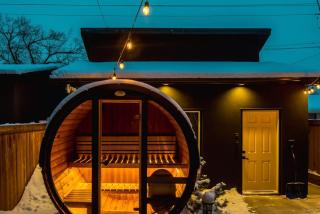 NordicSauna 3 Ensuite baths TheYellowDoorRetreat - Edmonton - 2