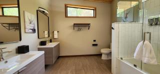 Piedmont Grove Lodging - 1