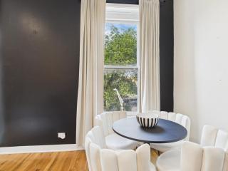 VOGUE Bucktown 4 BD 2 BA - Chicago - 3