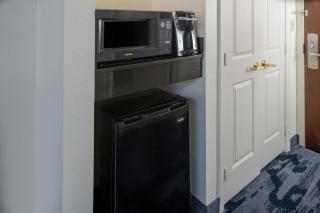 Fairfield Inn and Suites Atlanta Airport South/Sullivan Road - 1