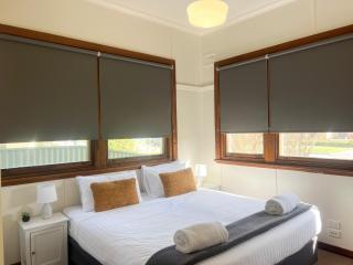 Rhoda Avenue Residence - 1