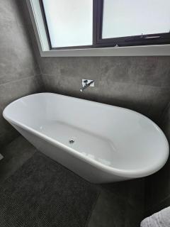 Luxury New furnished George Town home near MTB trails aircon FREE WIFI - 7
