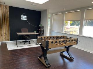 Mid Century Villa With Community Pool! Close to Busch Gardens - 2