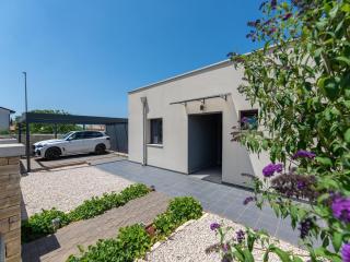 Elegant Villa in Novigrad - 4