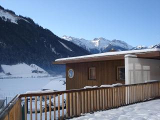 Chalet in Wald im Pinzgau near Ski Lift - 9