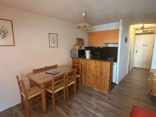 Studio cosy au cœur de Super Besse avec garage et balcon sud - FR-1-814-19 - 9