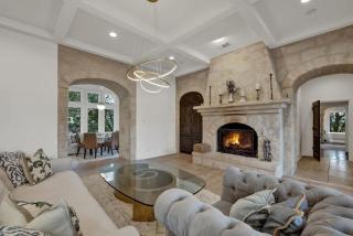 Luxurious Watershaus Ranch - Pool and Hot Tub, Fireplaces, Stunning Views! - 5