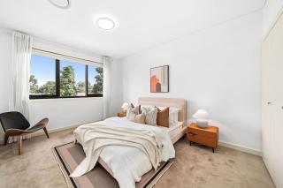 Spacious 4BR Family Home in Ryde - 1