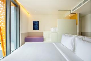 Wink Icon Hotel Danang Riverside - 24hrs Stay & Rooftop Pool Bar - 1