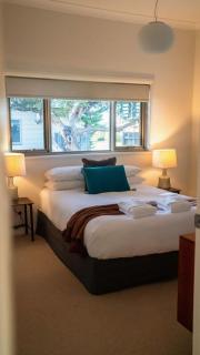Chiton Cottage by the Sea - Fire - Pets - Bikes - 8