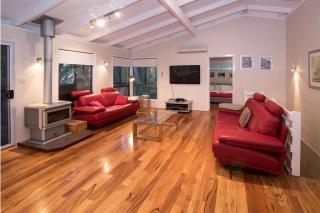 Casa Lagoona - A Lush Family Haven by the Beach - 8