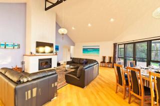 Chynoweth - Scenic Views and Secluded Luxury - 4