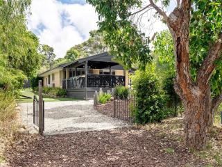 Dolce Vita - A Beachside Family Garden Retreat - 5