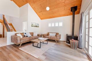 Driftwood - True Beachside Bliss with Games Galore - 4