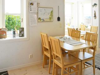 6 person holiday home in HÄLLEVIKSSTRAND-By Traum - Hälleviksstrand - 3
